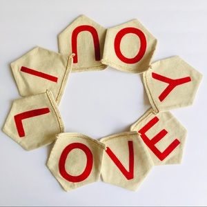 Burlap Valentine’s Banner I Love You